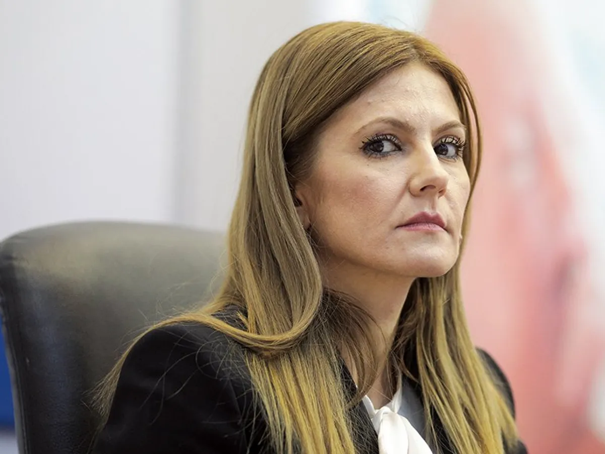 REACȚIE  Manager al SUUB, Adriana Nica nu a fost foarte tare deranjată de ministrul Sănătății, Sorina Pintea, care a cerut un control în urma 
căreia s-au dat doar niște amenzi.