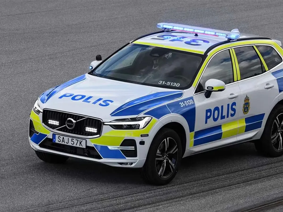 Mașină de intervenție a poliției din Suedia - Foto: carup.se