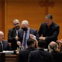 Plângere depusă de PNL împotriva celor doi deputați AUR care l-au bruscat pe Florin Roman. Foto Inquam Photos