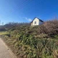 Cât costă o casă în Ungaria cu un teren de 1.800 metri pătrați? ”România e la 2 km” - Foto: Facebook/ case în Ungaria