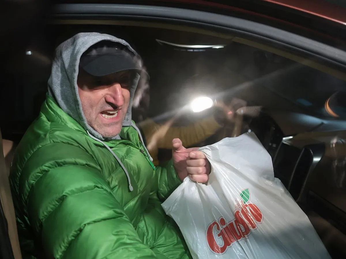 Nelu Iordache, azi, părăsind Penitenciarul Rahova - Foto: INQUAM PHOTOS/George Călin