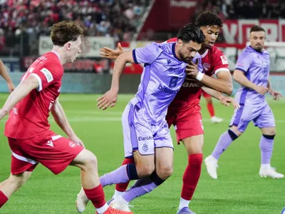 ”Nebunie” curată: a învins campioana și nou-promovata are 99,9% titlul ”în buzunar”! Primul trofeu în 128 de ani de istorie