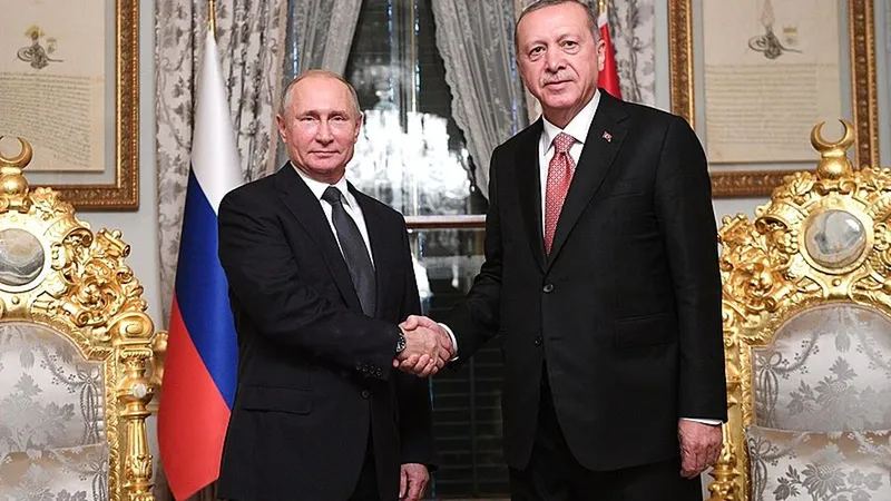 Vladimir Putin l-a chemat pe Erdogan la Soci - Foto: Wikimedia/kremlin.ru/CC BY 4.0