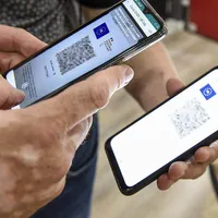 Un nou mod de operare în falsificarea certificatului verde Covid. Medici de familie implicați/FOTO: schengenvisainfo.com
