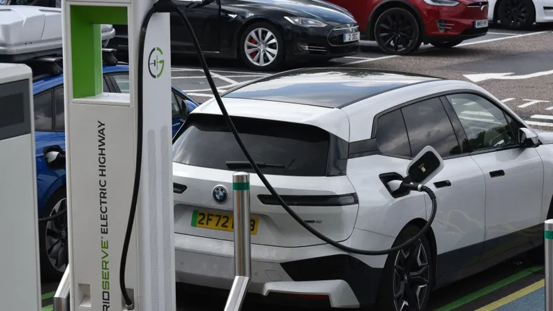 Directivă: 45% din componentele unei mașini electrice să fie din Europa. - Foto: Profimedia Images