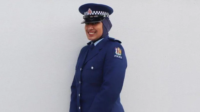 Uniformă de poliție cu hijab din Noua Zeelandă/FOTO: Instagram