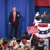 În ciuda controverselor din jurul liderului american deciziile luate de Donald Trump avantajează țara noastră