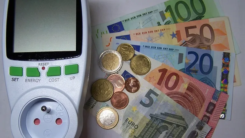Dispozitivele uitate în priză cresc costurile la electricitate Foto: Pixabay.com - rol ilustrativ