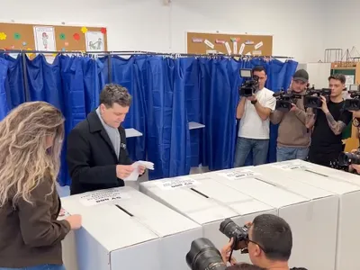 Nicuşor Dan: Am votat pentru democraţie şi pentru o direcţie occidentală - Foto: captură video