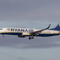 Avion - Foto: Profimedia