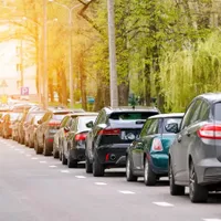 Poți sau nu să-ți lași mașina parcată pe stradă, pe domeniul public, dacă expiră ITP?  - Foto: Freepik (Imagine cu rol ilustrativ)