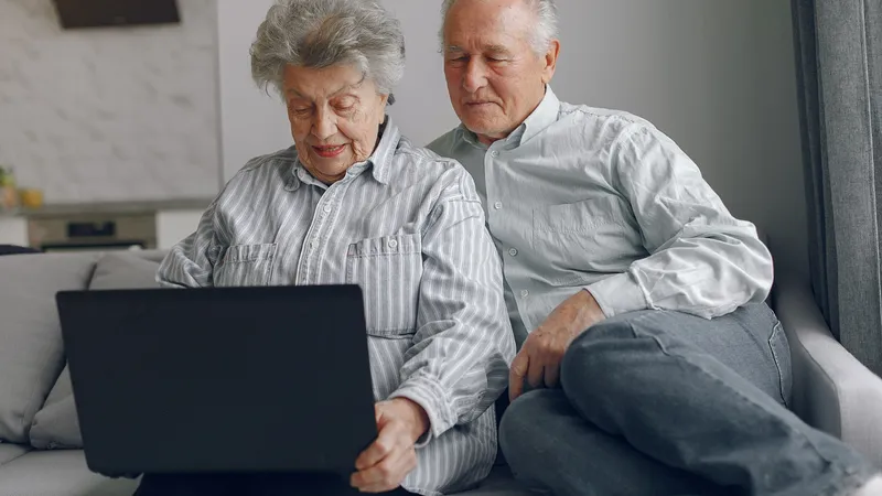 Casa de pensie trimite pensionarilor documente foarte importante. Nou prag de impozitare, confirmat - Foto: Freepik