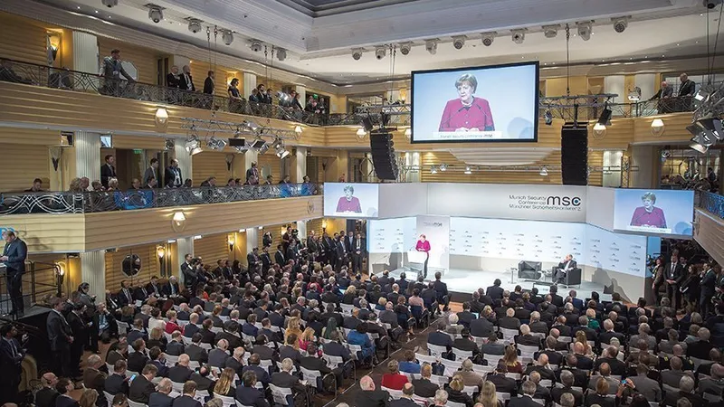 SECURITATE ȚI INSECURITATE Angela Merkel a susținut un discurs la Conferința de Securitate de la München, într-un context complicat pentru ea, pentru Germania, pentru Europa și pentru întreaga lume