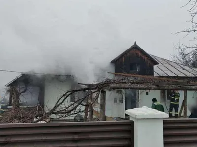 Un bărbat a fost rănit într-un incendiu în localitatea Bogdăneşti din județul Suceava - Foto: ISU Suceava