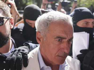 Cum și-a petrecut Călin Georgescu noaptea trecută în Arestul Central. Cu cine a fost în celulă