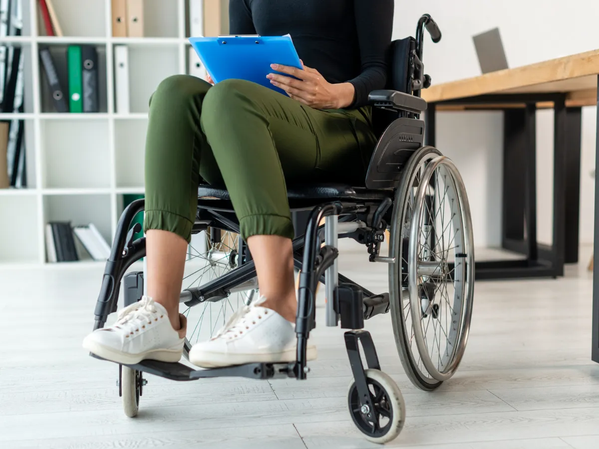 Persoană cu handicap - Foto: Freepik (Imagine cu rol ilustrativ)