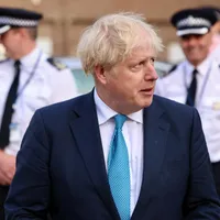 Marea Britanie a redus la șapte zile perioada de izolare pentru persoanele pozitive cu COVID-19/FOTO: Facebook/Boris Johnson