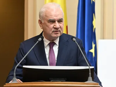 Anghel Iordănescu s-a rătăcit în Parlament și a întârziat la ședință. Ce a spus apoi, la microfon