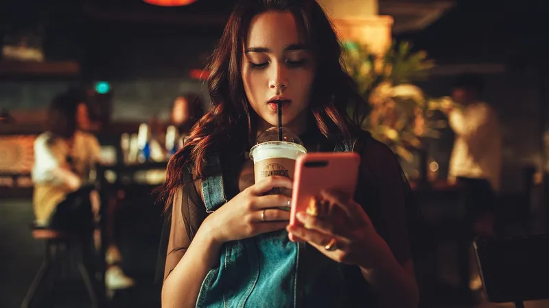 Escrocherie care îi vizează pe utilizatorii WhatsApp. Începe cu un mesaj: „Bună ziua”. Ce urmează? - Foto: pixabay.com (rol ilustrativ)