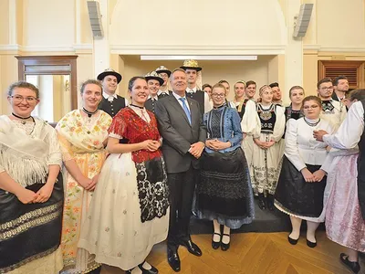 Minoritatea germană a fost constant atacată de PSD și taxată drept „nazistă“. Dar deputatul acestei minorități nu a votat legile justiției, susținute de PSD