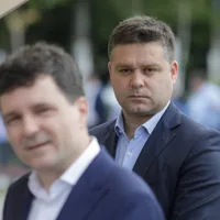 Nicușor Dan și Ciprian Ciucu nu reușesc să comunice decât de la distanță/Foto: Inquam Photos/George Călin