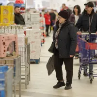 20% din cetățenii UE, în prag de sărăcie sau excluziune socială. Românii, sunt cei mai expuși - Foto: INQUAM PHOTOS / George Călin - Imagine cu rol ilustrativ