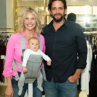 Amanda Kloots și Nick Cordero, alături de copilul lor Elvis// Foto: Guliver/ GettyImages