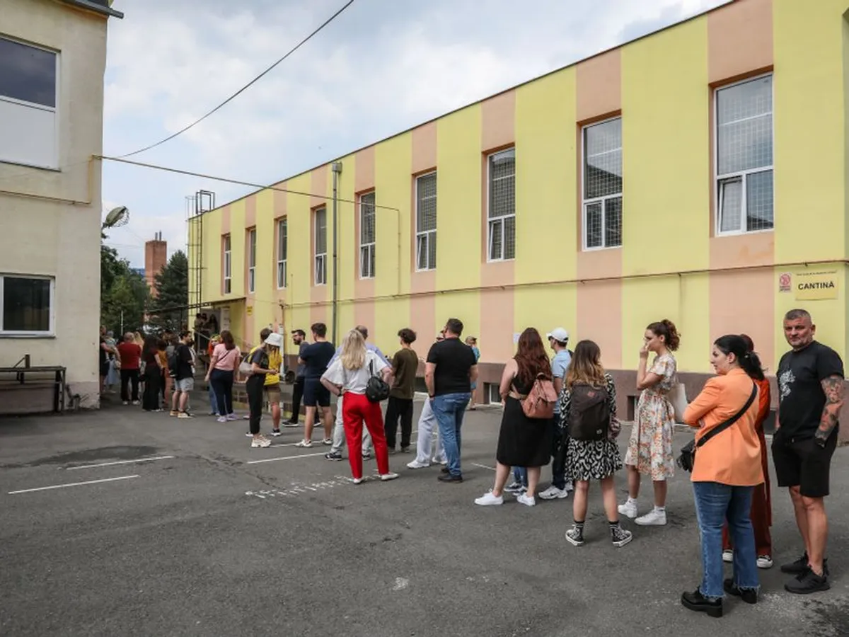 Secţie de vot din Cluj - Foto: INQUAM PHOTOS/Simion Sebastian Tataru (Imagine cu caracter ilustrativ)