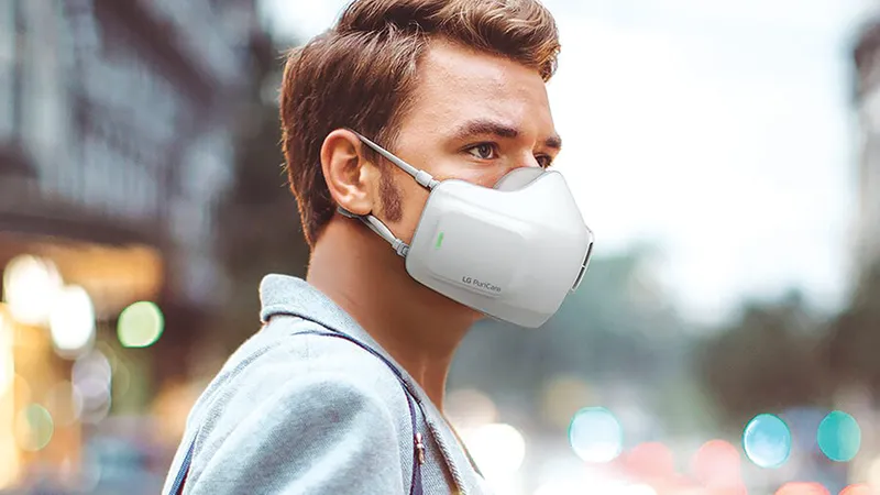 LG Puricare Wearable Air Purifier