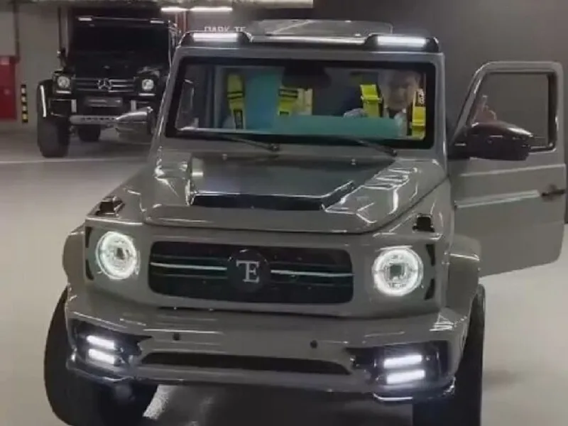 VIDEO Rusia vinde mini SUV-uri Mercedes G-Wagon pentru adolescenți - Foto: captură Facebook