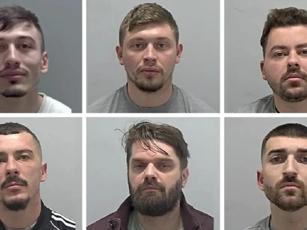 Cum au reușit 6 români să fure 700.000 de lire din bancomate, în Marea Britanie? Anchetatorii sunt uluiți