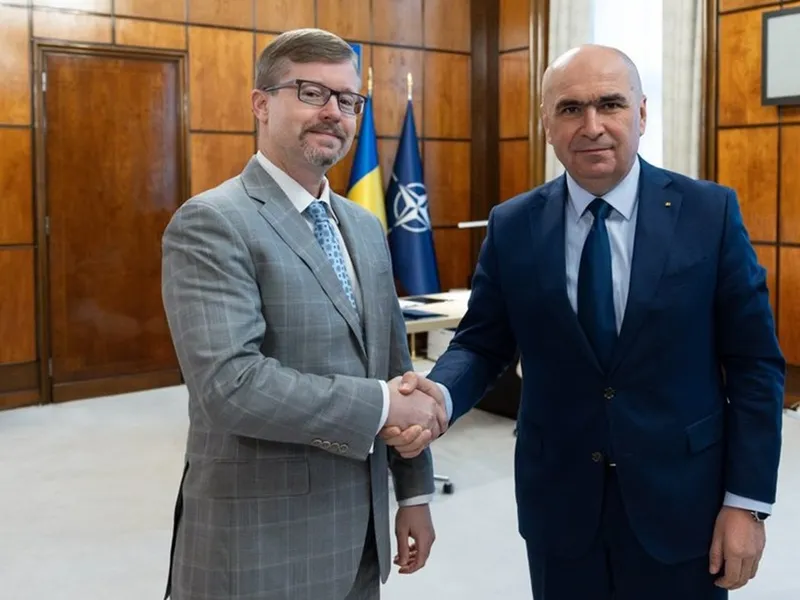 Bolojan, discuții cu Însărcinatul cu afaceri de la Ambasada SUA despre cooperarea militară - Guvernul României / X.com