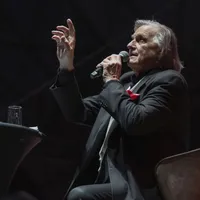 De ce a căzut pe scenă actorul Florin Piersic, în plin spectacol. A şi fost operat - Foto: INQUAM PHOTOS/Cristi Vescan