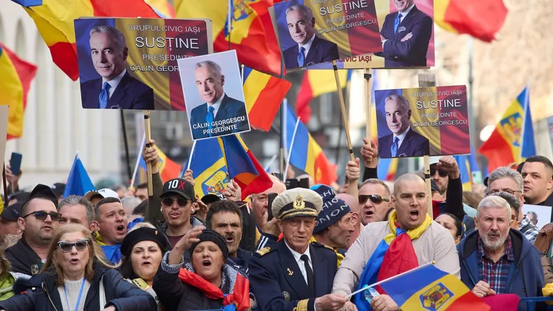 Protest „CG-ist” în Piața Constituției. Susținătorii lui Călin Georgescu cer iar reluarea turului 2 - Foto: Profimedia images