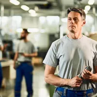 O companie celebră închide mai multe fabrici chimice. Care e motivul? Sute de angajați, afectați - Foto: Freepik (rol ilustrativ)