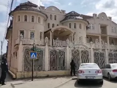 Reședința clanului Cârpaci a fost percheziționată de DNA Foto: caprtură Facebook