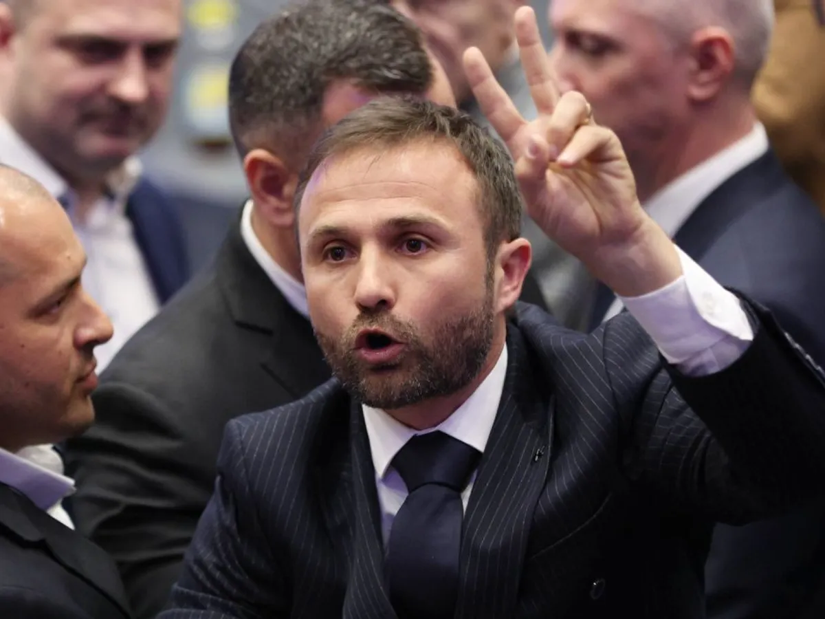 Luptă pentru șefia FRF: Ilie Drăgan apelează la TAS și contestă noua candidatură a lui Burleanu