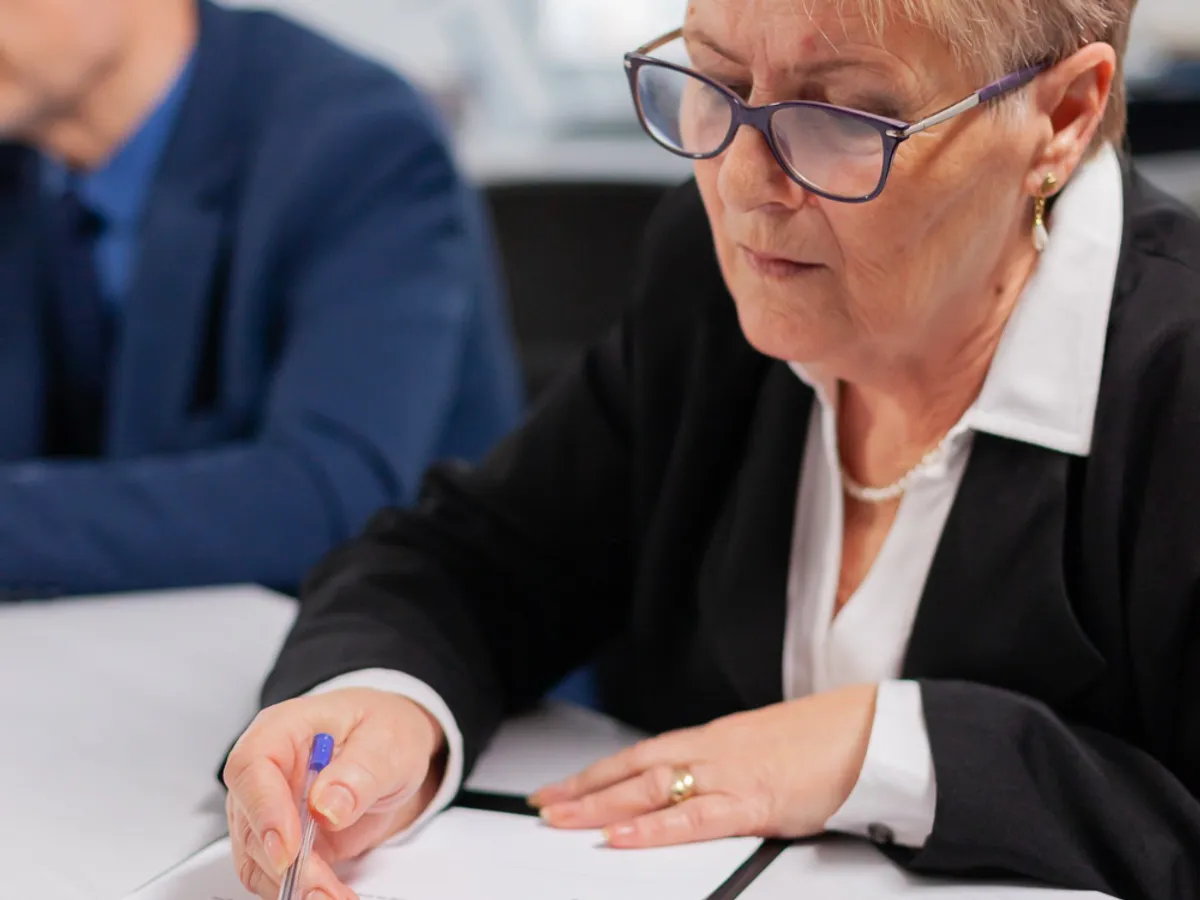 Ce au lucrat pensionarii care iau pensie crescută la MICA RECALCULARE? Șeful Casei de Pensii anunță - Foto: Freepik