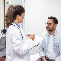 Ce se întâmplă cu gărzile medicilor? De ce nu mai vor doctorii să muncească suplimentar - Foto: Freepik (Imagine cu rol ilustrativ)