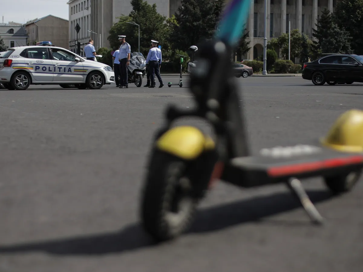 Neamț: Un adolescent de 15 ani din Piatra-Neamț a murit după ce a căzut de pe o trotinetă electrică