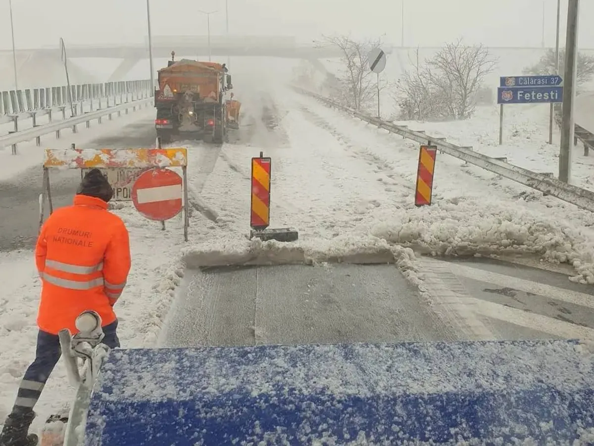 „Autostrada Soarelui, A2 București - Constanța, închisă total din cauza viscolului puternic - Foto: Facebook/Meteoplus