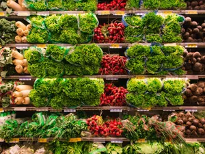 Magazin de legume en-gros - Foto: Pexels/Matheus Cenali
