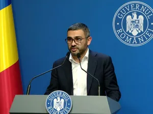 Ministrul Muncii anunță dacă se mai dau 400 lei bonus la pensie. Va fi sau nu plata în decembrie? Foto: gov.ro