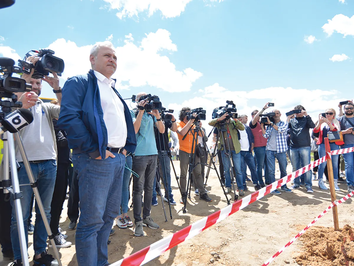 În Programul de guvernare, Liviu Dragnea a promis sute de kilometri de autostradă - Foto: INQUAM PHOTOS/ Bogdan Dănescu