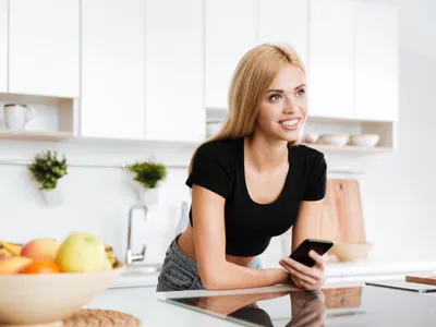 Cum să crești busuioc acasă. Îl poți adăuga proaspăt la mâncare în orice lună a anului - Foto: Freepik (Imagine cu rol ilustrativ)