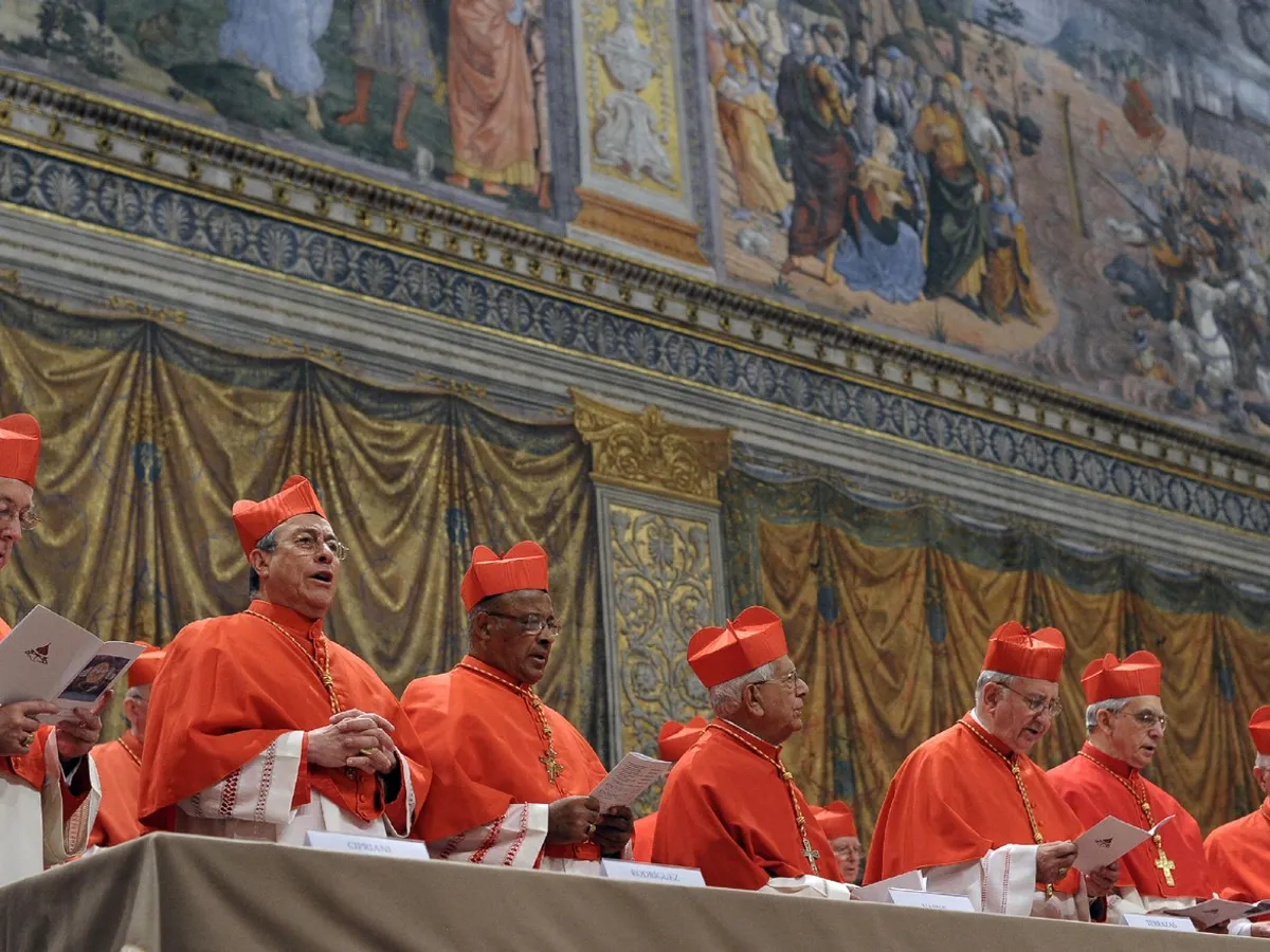 Cine îl va înlocui pe Papa Francisc? Ziua în care va ieși ”fum alb” din coșul Capelei Sixtine - Foto: Profimedia Images