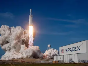 Capsula Dragon construită de SpaceX a a adus pe Terra rezultatele unor experimente făcute în spațiu; foto: SpaceX