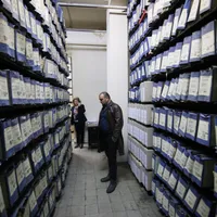 Cum vor putea crește tarifele pentru adeverințele de vechime în muncă  Inquam Photos / George Calin