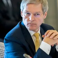 Cioloș cere capul lui Daea pentru modul dezastruos” în care a negociat compensaţiile fermierilor - Foto: Facebook / Dacian Cioloș