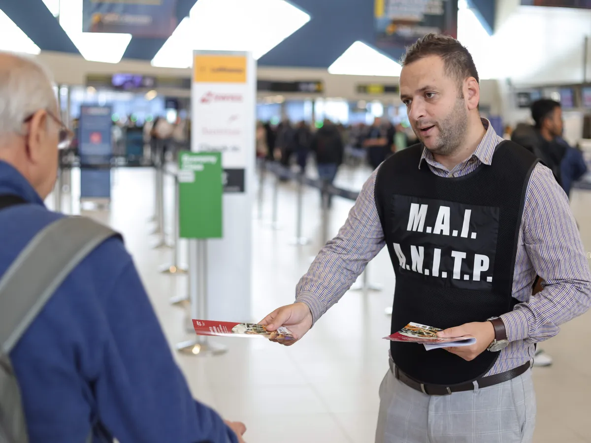 Preţurile biletelor de avion au scăzut cu 14% faţă de anul trecut. Care sunt destinațiile preferate  - FOTO Inquam Photos / Sabin Cirstoveanu